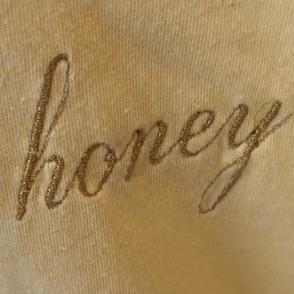 FREE IN BUNDLES | Yellow Honey Embroidered T-Shirt Brandy Melville - Picture 3 of 4